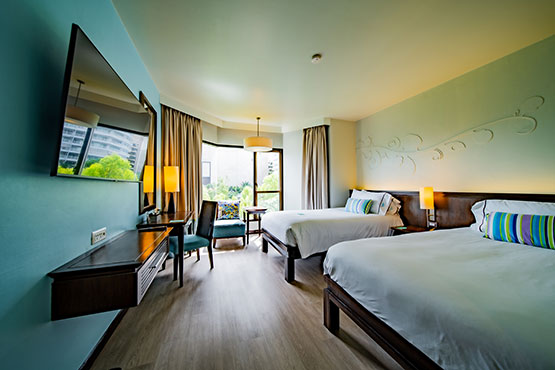 Deluxe Garden View Room at The Bayview Hotel Pattaya Deluxe Garden View Room at The Bayview Hotel Pattaya